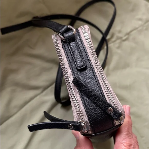 Nine West Grey and Black Crossbody Bag Roomy to
store wallet and some essentials - Picture 5 of 10